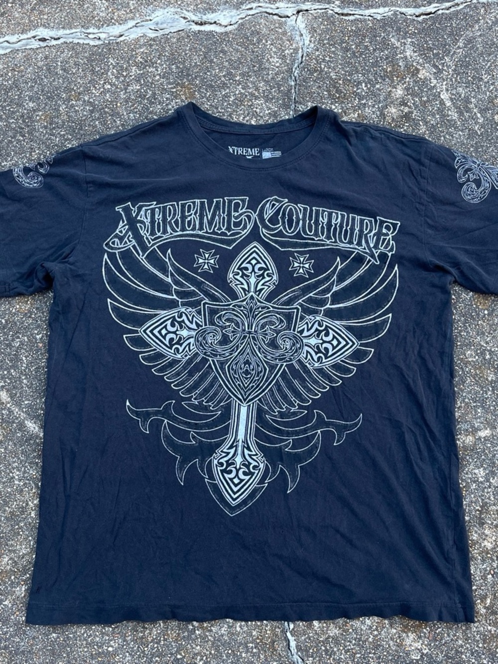 Xtreme Couture T-shirt